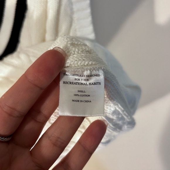 Recreational Habits Steffi Cricket sweater vest SZ XL Worn Once fits M/L Nwot - Picture 5 of 9